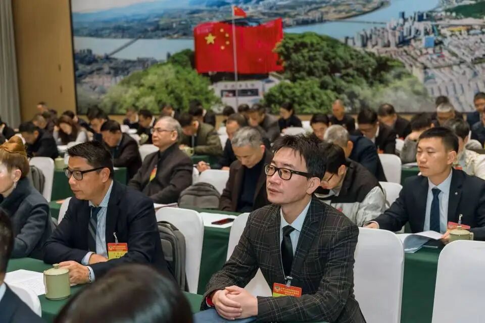 ����������ȫԽ��ϯίԱ�����˲����ݿ� ���˲��� ���� �ĸ��� ����ʮ���巢չ�˲Ÿ���